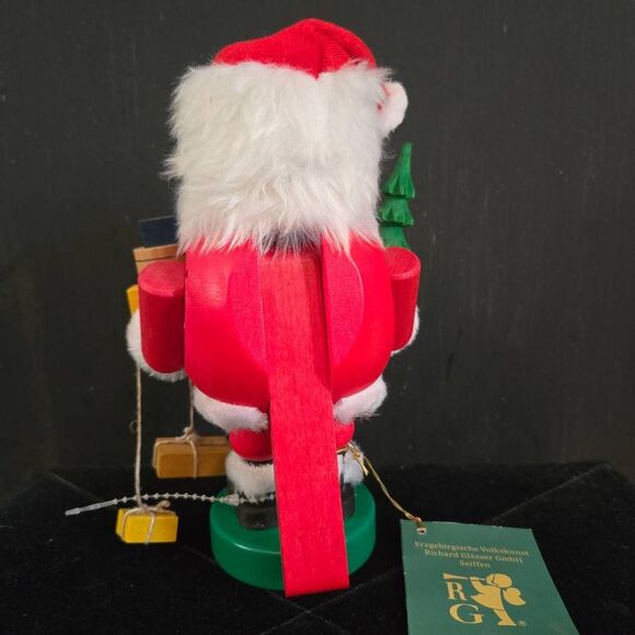 Richard Glasser Nutcracker Santa with Tree & Presents Handmade Germany Wooden - Picture 6 of 8
